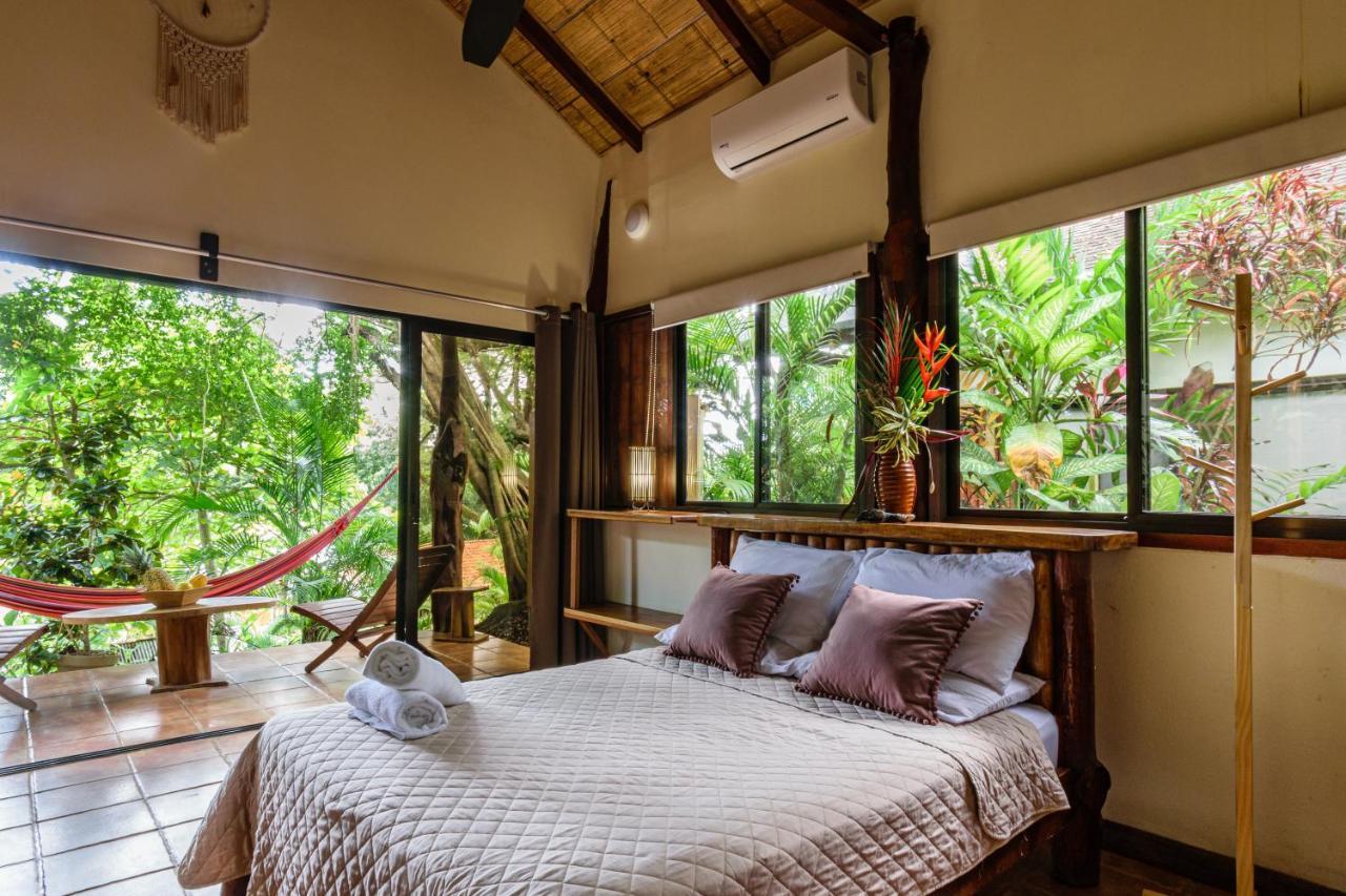 Funky Monkey Lodge Playa Santa Teresa  外观 照片