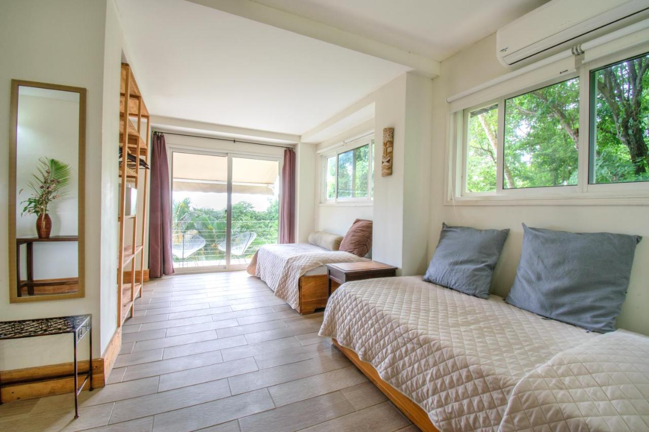 Funky Monkey Lodge Playa Santa Teresa  外观 照片