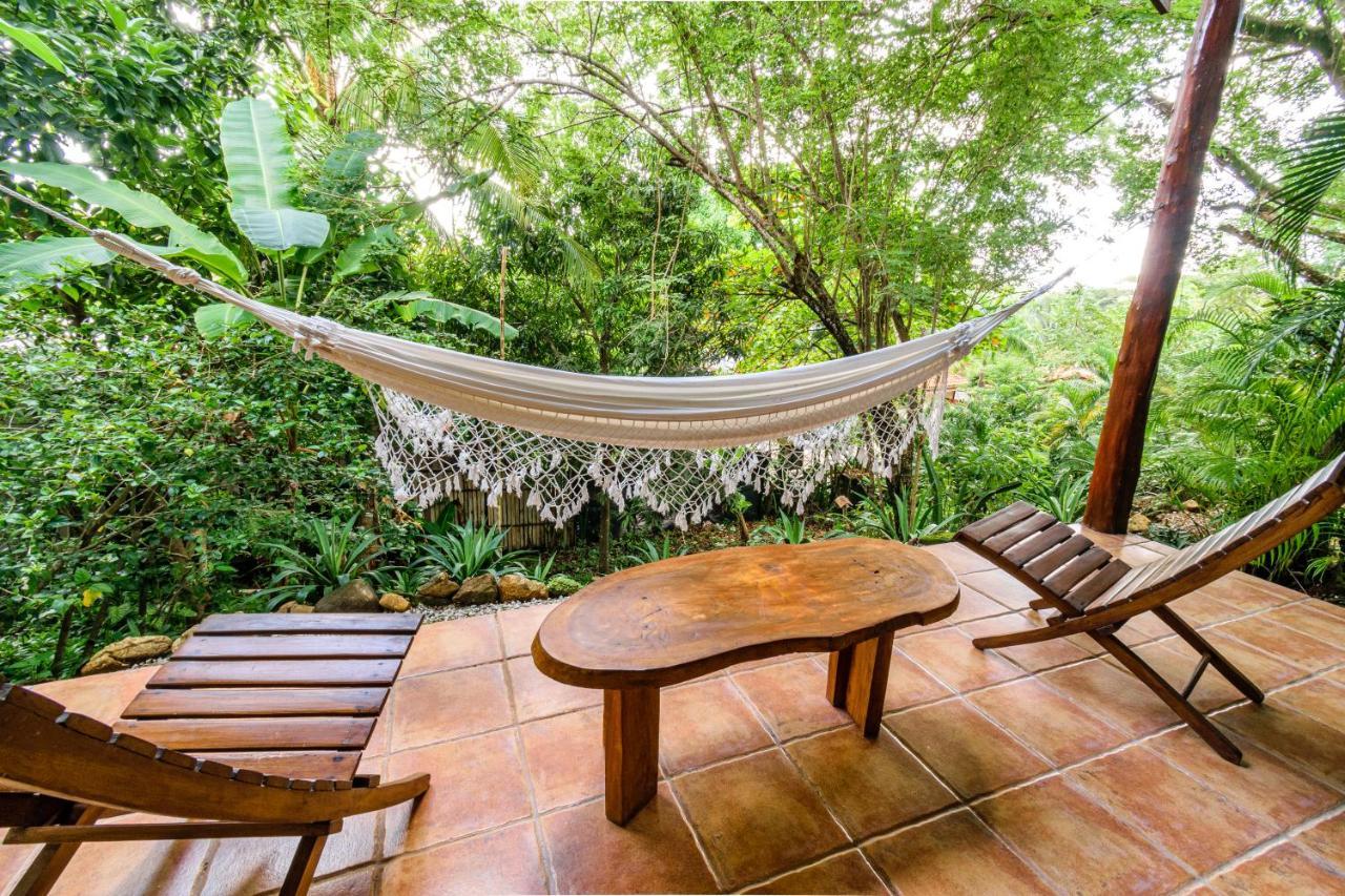 Funky Monkey Lodge Playa Santa Teresa  外观 照片