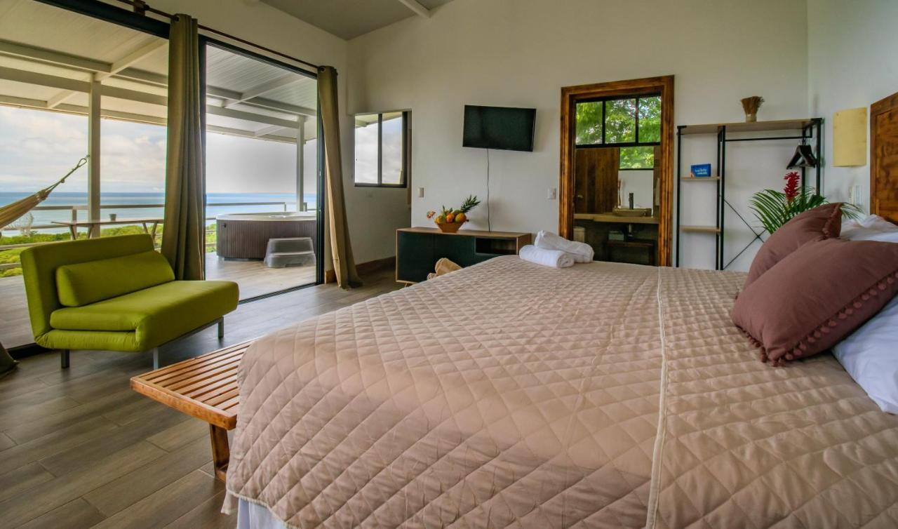Funky Monkey Lodge Playa Santa Teresa  外观 照片