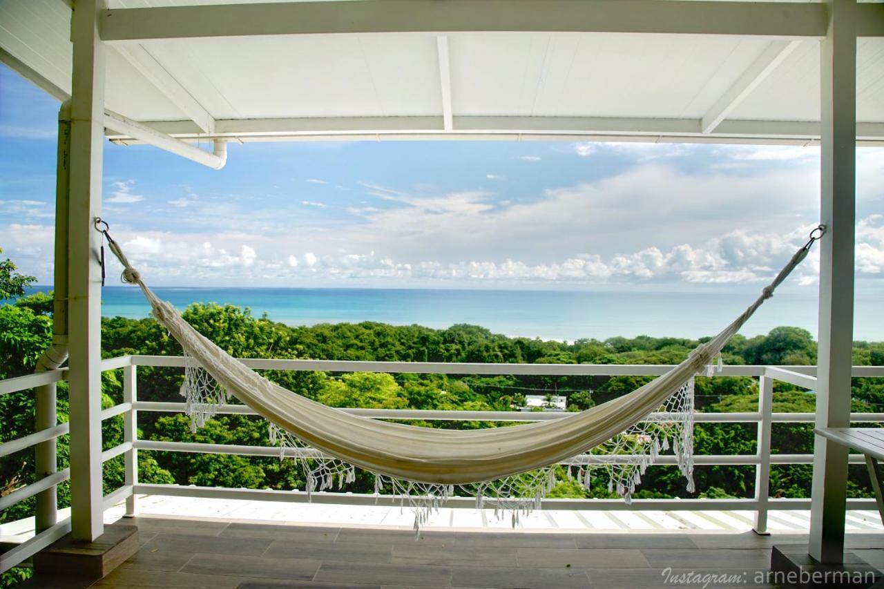 Funky Monkey Lodge Playa Santa Teresa  外观 照片