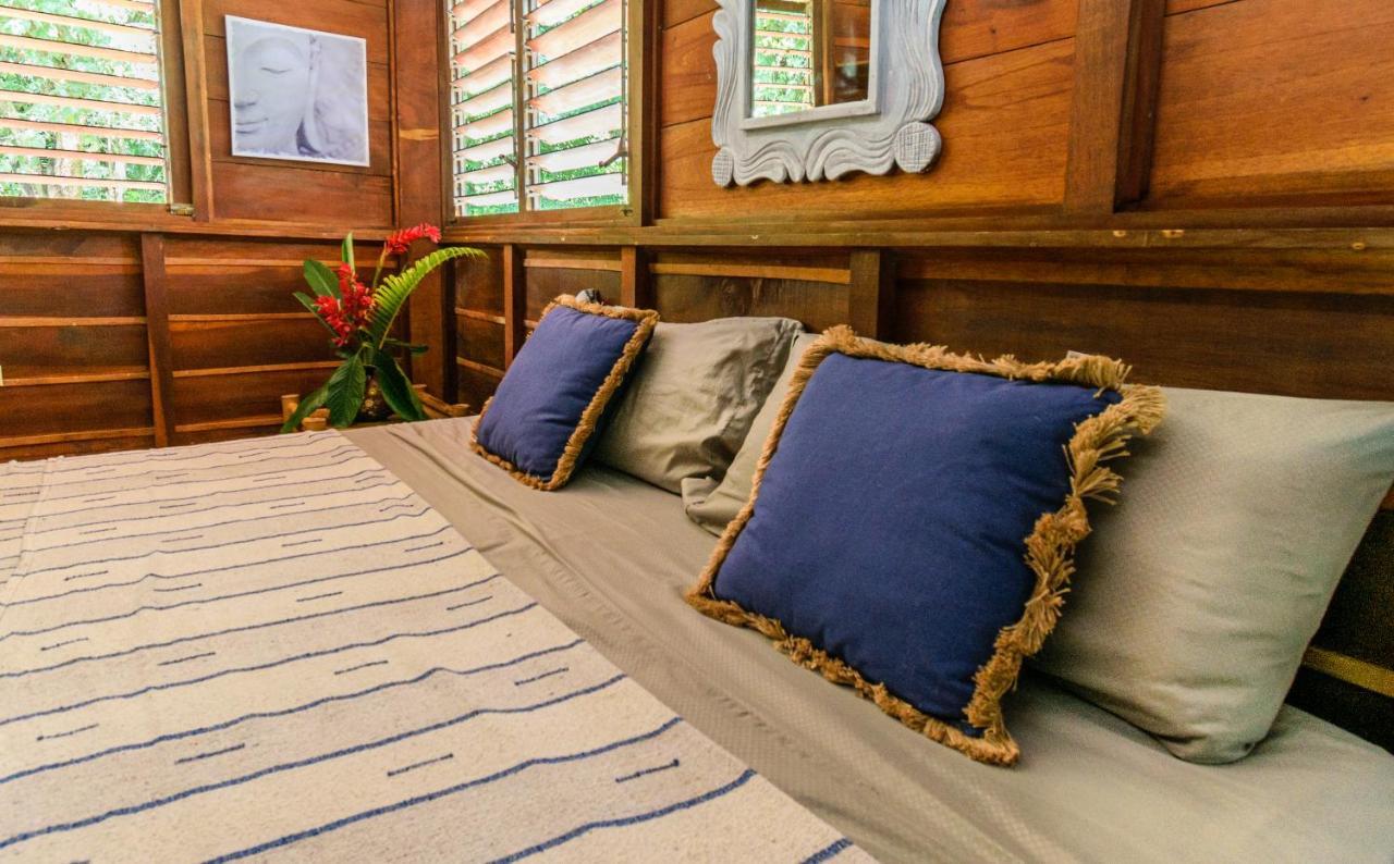 Funky Monkey Lodge Playa Santa Teresa  外观 照片