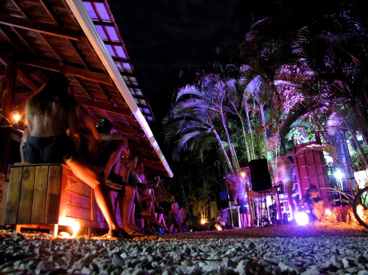 Funky Monkey Lodge Playa Santa Teresa  外观 照片