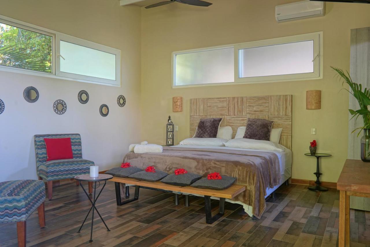 Funky Monkey Lodge Playa Santa Teresa  外观 照片
