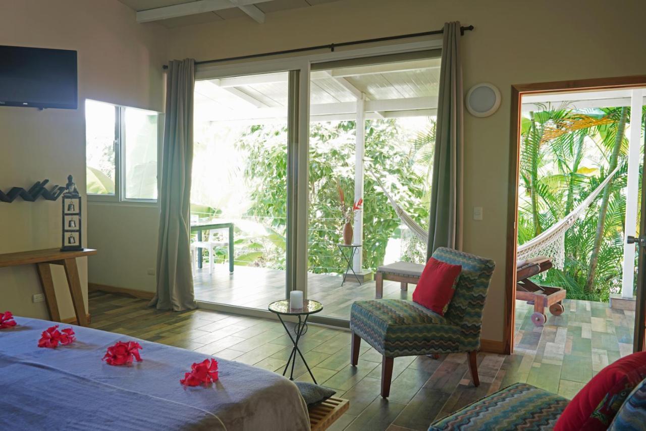 Funky Monkey Lodge Playa Santa Teresa  外观 照片